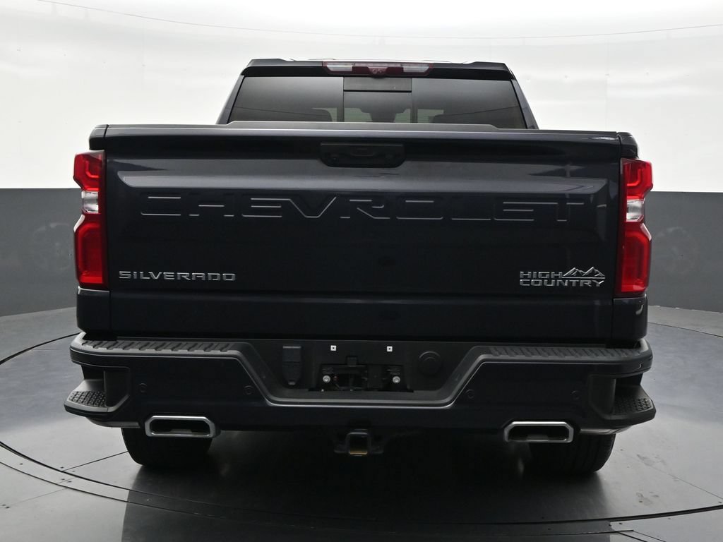 Used 2024 Chevrolet Silverado 1500 High Country w/ Technology Package RWD image 4