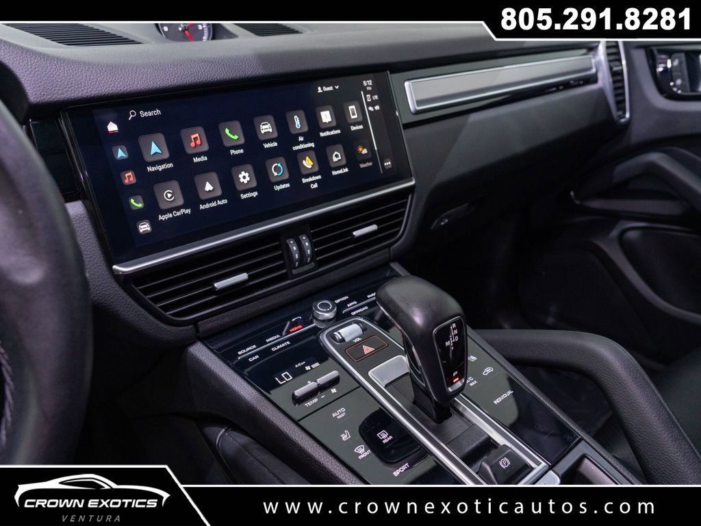 Used 2023 Porsche Cayenne Platinum Edition image 30