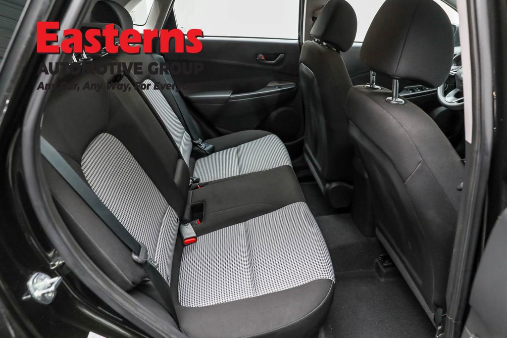 Used 2022 Hyundai Kona SE w/ Winter Weather Package image 40