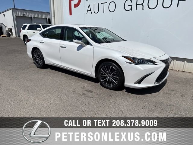Used 2023 Lexus ES 250 w/ Premium Package AWD/4WD image 2