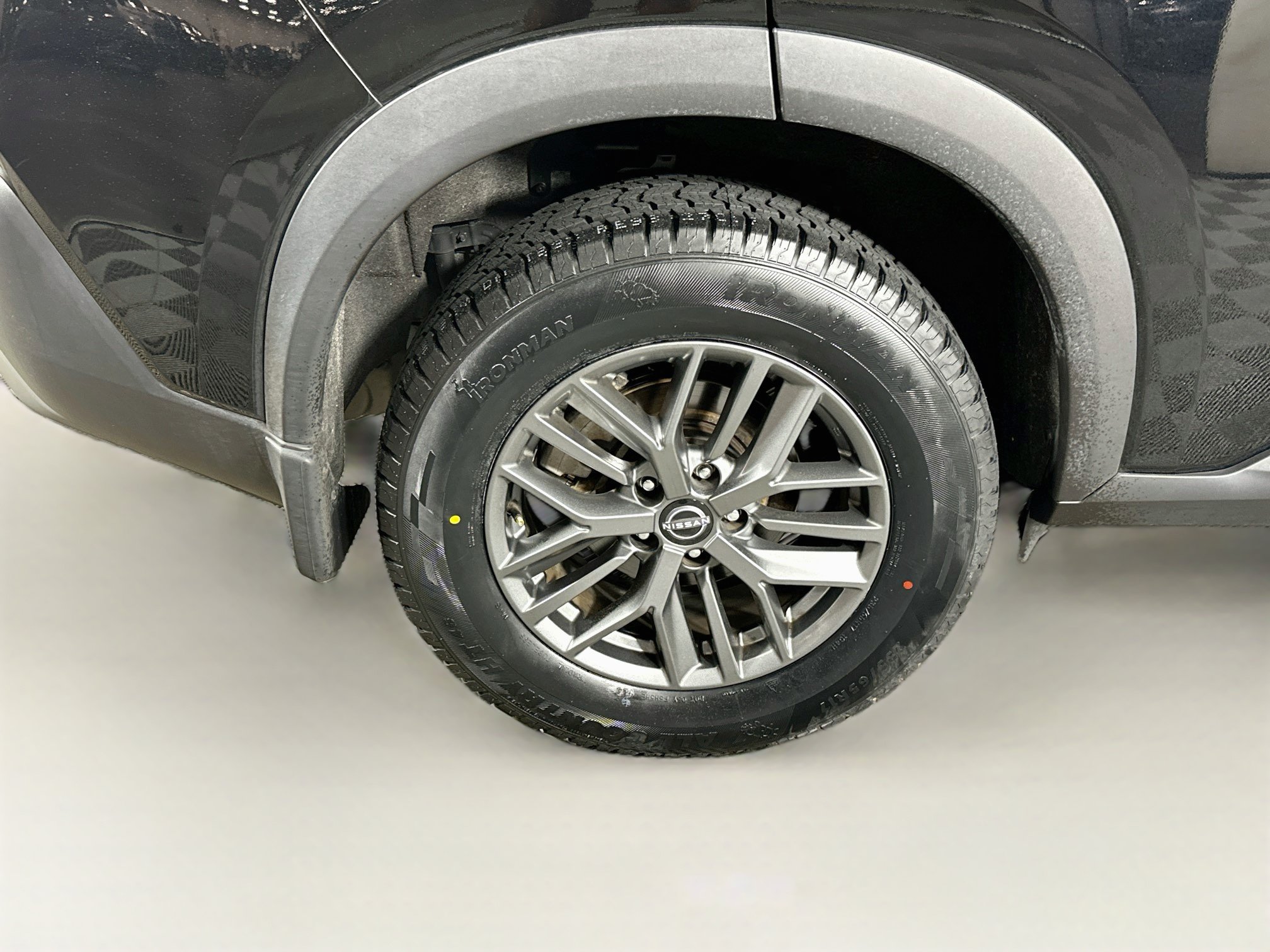 Used 2023 Nissan Rogue S FWD image 11