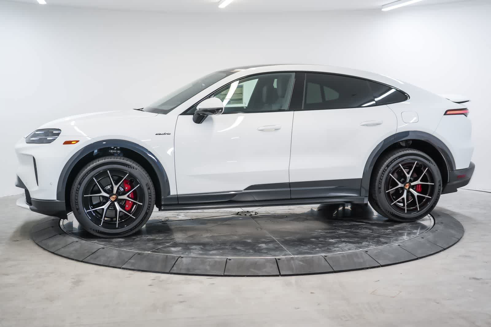 New 2026 Porsche Cayenne S AWD/4WD image 2