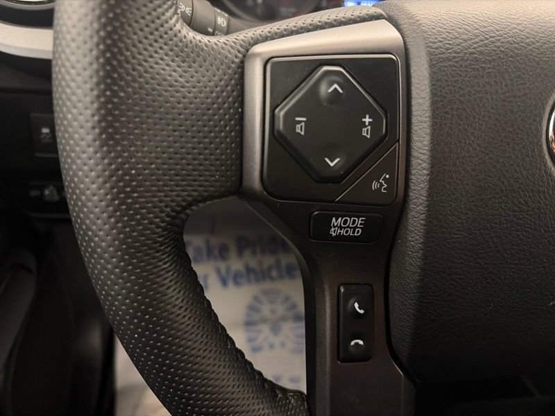 Used 2022 Toyota Tacoma TRD Off-Road w/ Technology Package AWD/4WD image 22