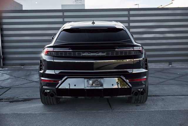 Used 2025 Lamborghini Urus SE image 16