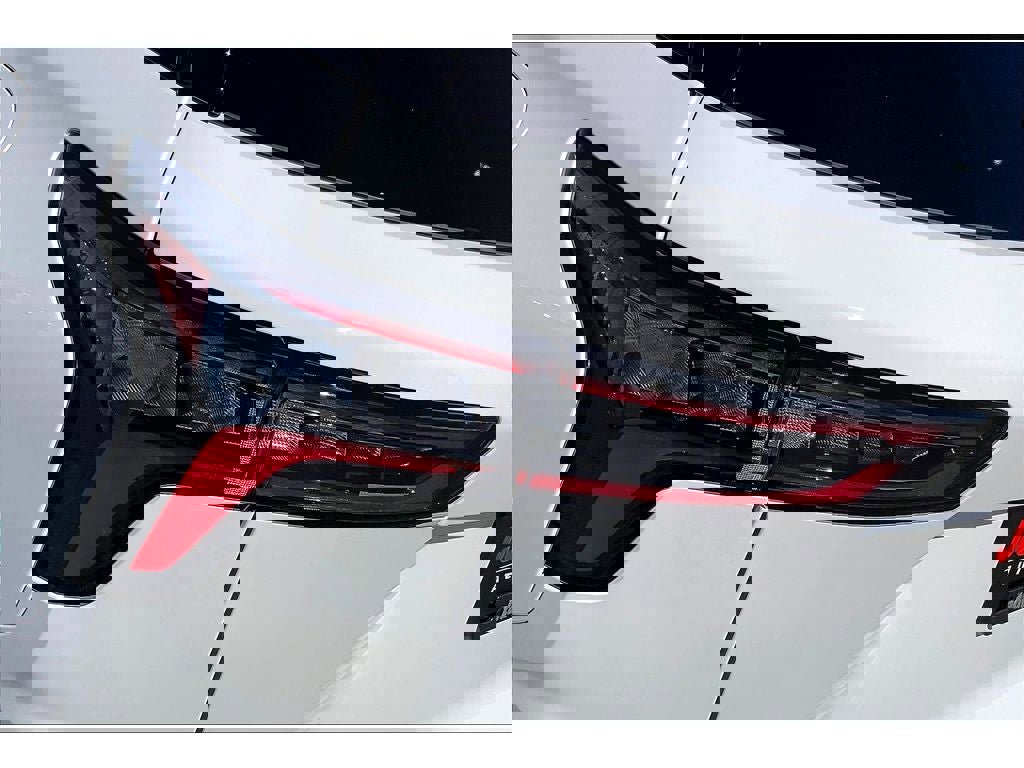 Used 2025 Chevrolet Equinox LT image 28