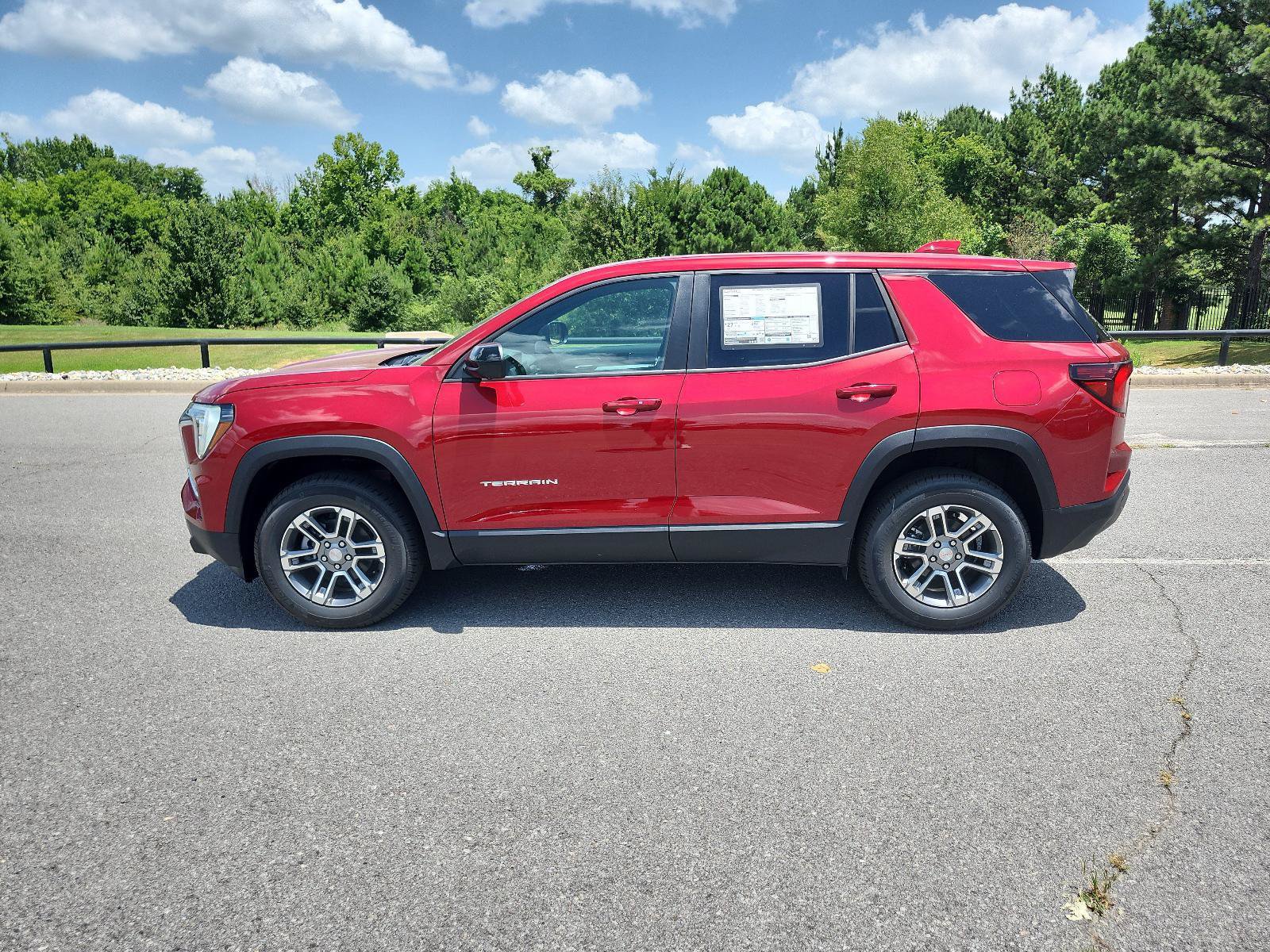 New 2026 GMC Terrain Elevation w/ Technology Package II FWD image 2