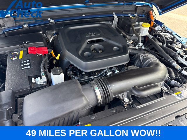 Used 2024 Jeep Wrangler Unlimited w/ Convenience Group AWD/4WD image 31