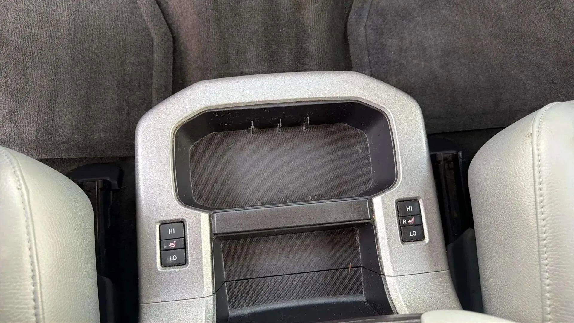 Used 2016 Toyota Sequoia Platinum image 26