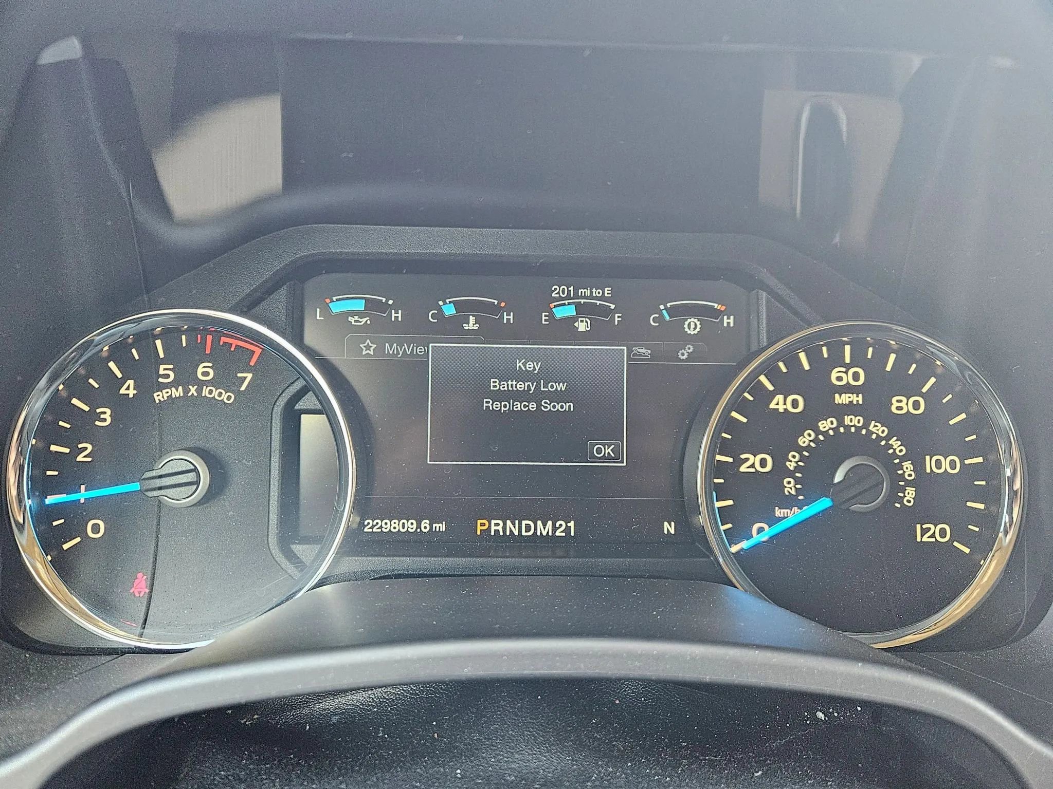 Used 2017 Ford F150 Lariat image 19