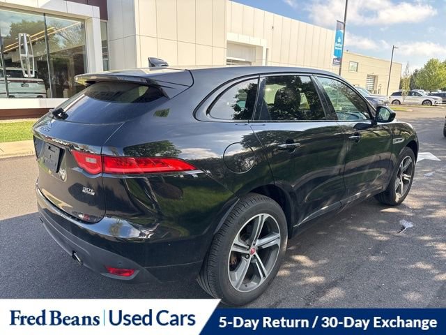 Used 2019 Jaguar F-PACE R-Sport image 6
