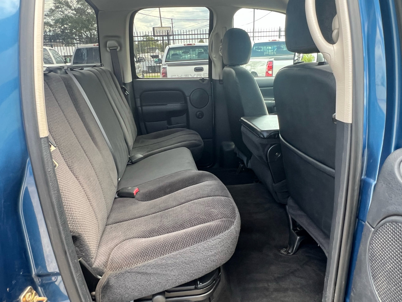 Used 2003 Dodge Ram 2500 Truck SLT image 34