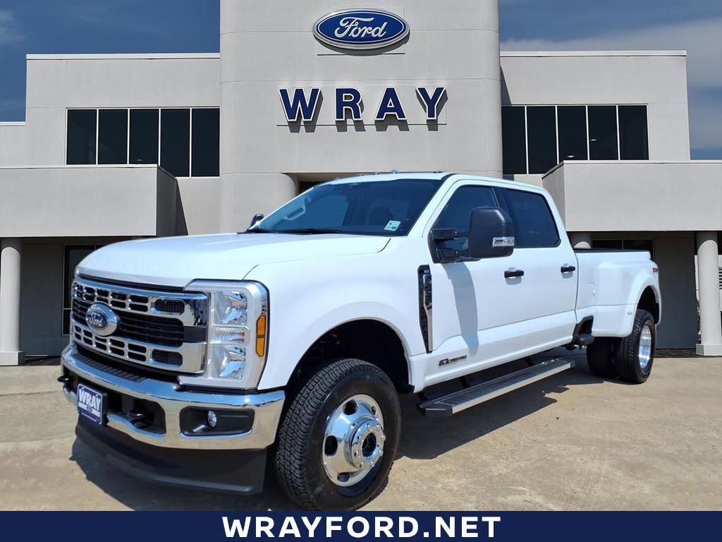 New 2026 Ford F350 4x4 Crew Cab DRW Super Duty