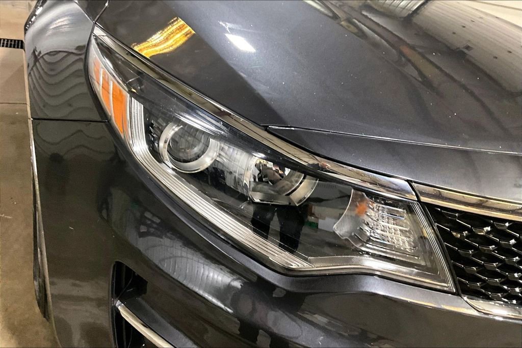 Used 2018 Kia Optima LX image 4