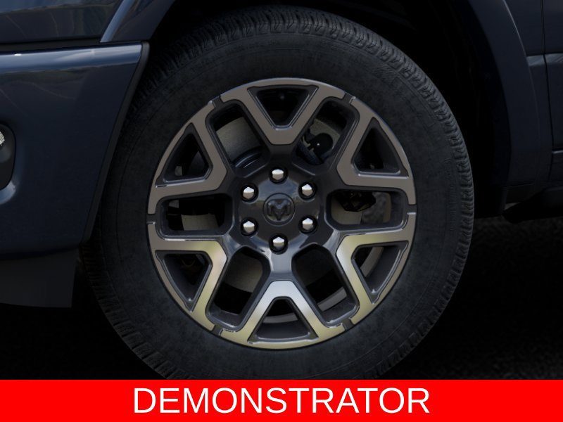 New 2026 RAM 1500 Laramie AWD/4WD image 8
