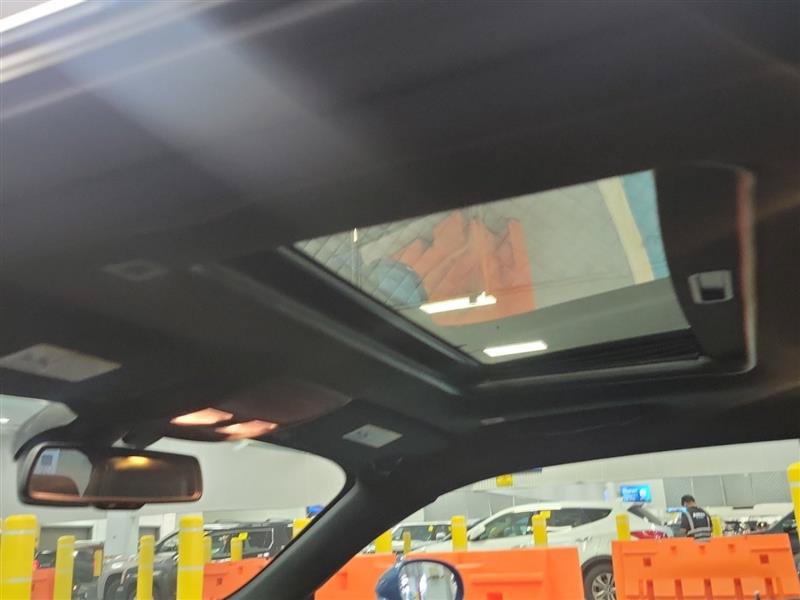 Used 2020 Dodge Challenger SRT Hellcat Redeye RWD image 5