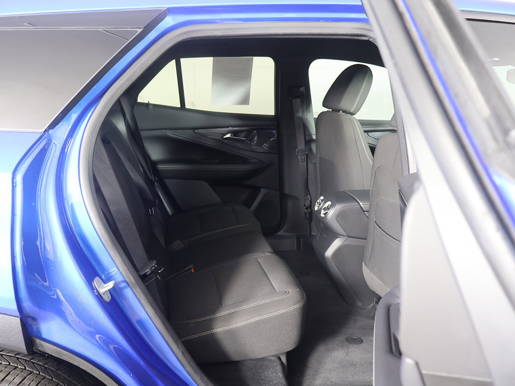 Used 2025 Chevrolet Blazer EV LT AWD/4WD image 31