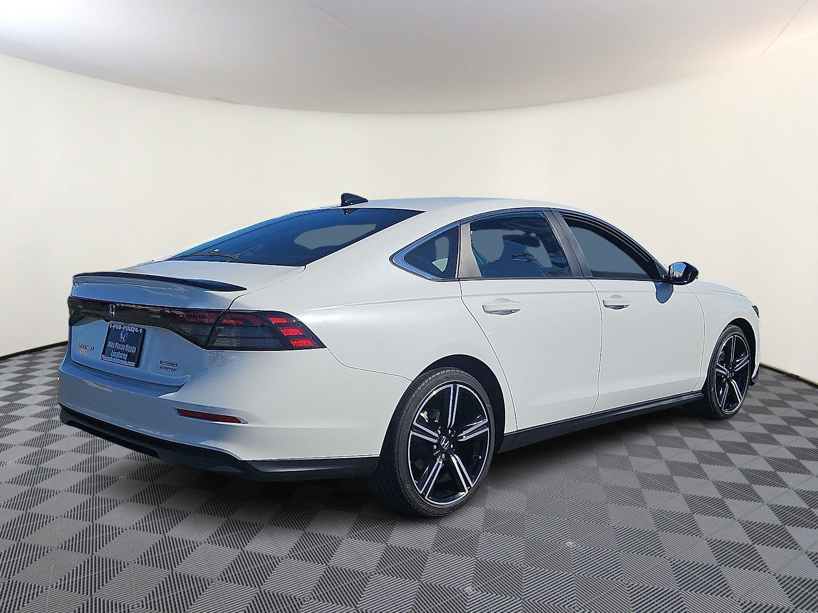 Used 2023 Honda Accord Sport image 7