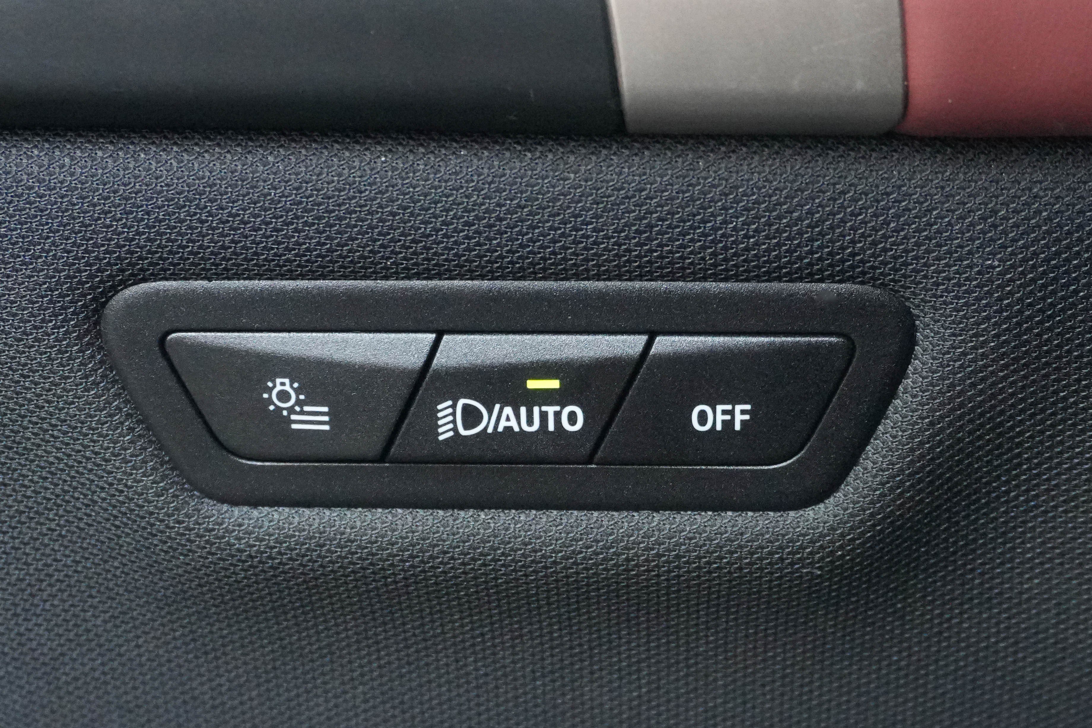 Certified 2023 BMW iX xDrive50 w/ Premium Package AWD/4WD image 14