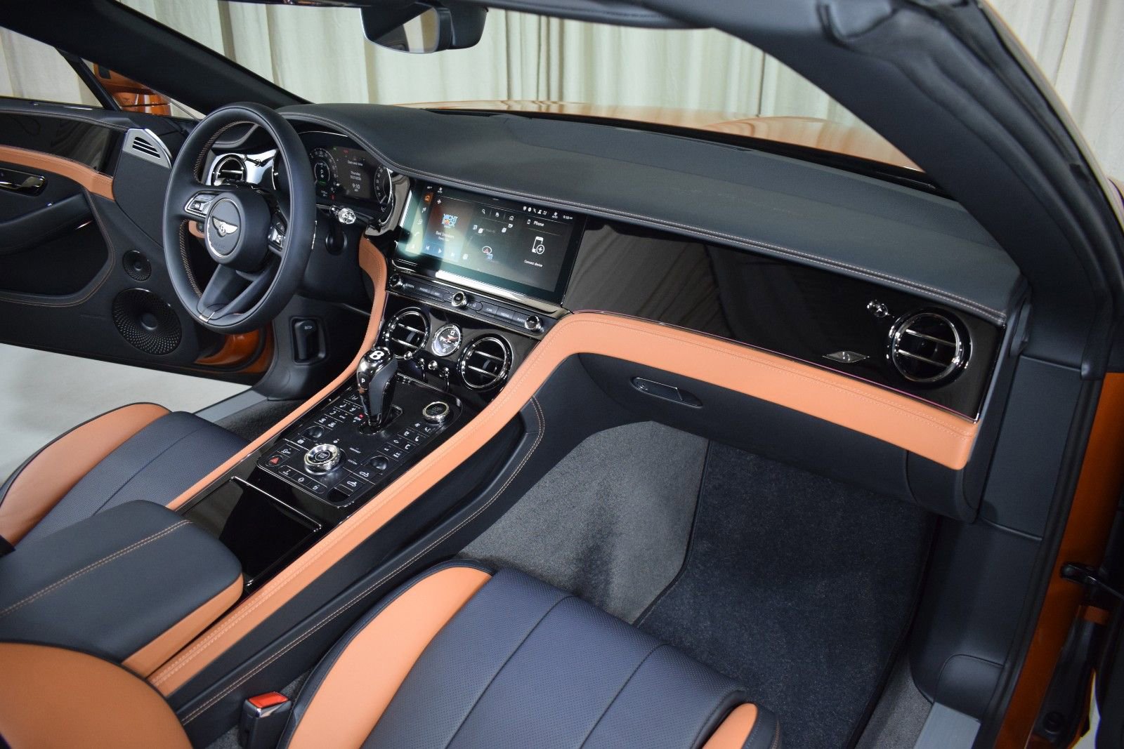 New 2026 Bentley Continental GTC AWD/4WD image 24