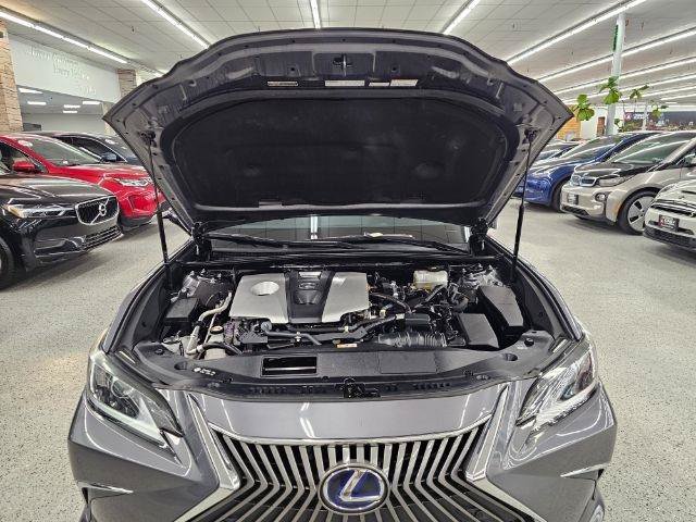 Used 2021 Lexus ES 300h w/ Premium Package FWD image 40