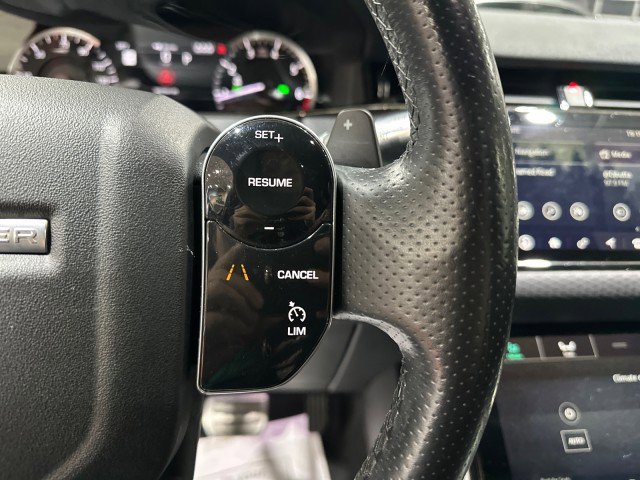 Used 2020 Land Rover Range Rover Evoque R-Dynamic S image 17