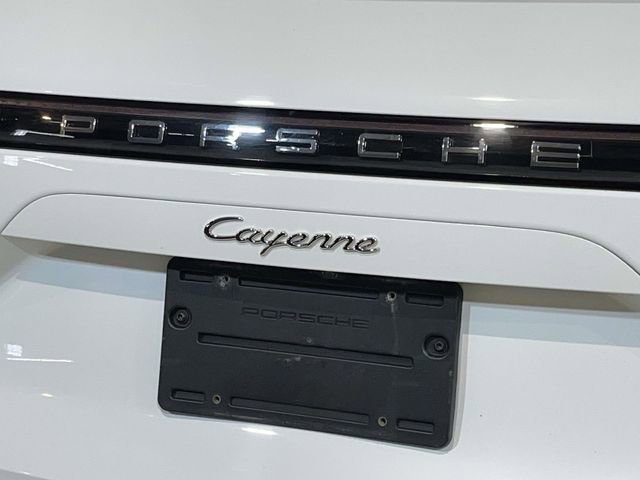 Used 2023 Porsche Cayenne image 10