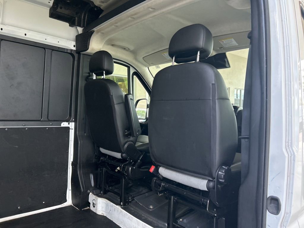 Used 2025 RAM ProMaster 2500 w/ Convenience Group FWD image 28