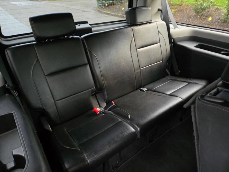 Used 2010 Nissan Armada Platinum image 18