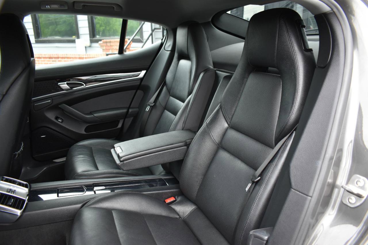 Used 2013 Porsche Panamera 4S image 27