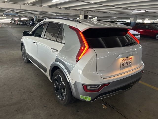 Certified 2023 Kia Niro Wave FWD image 4