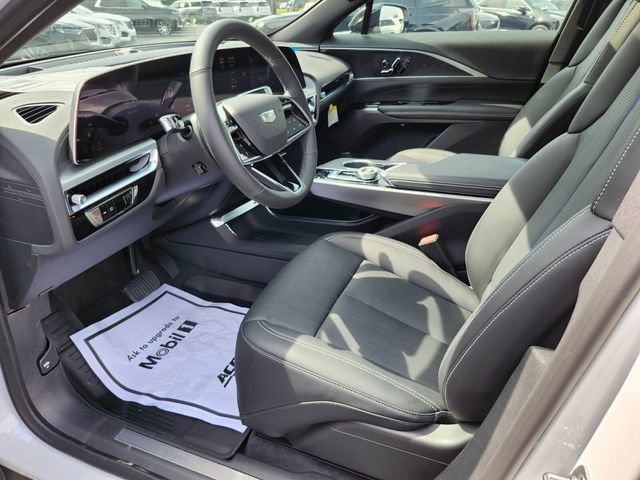 New 2025 Cadillac Lyriq Sport w/ LPO, Floor Liner Package image 9