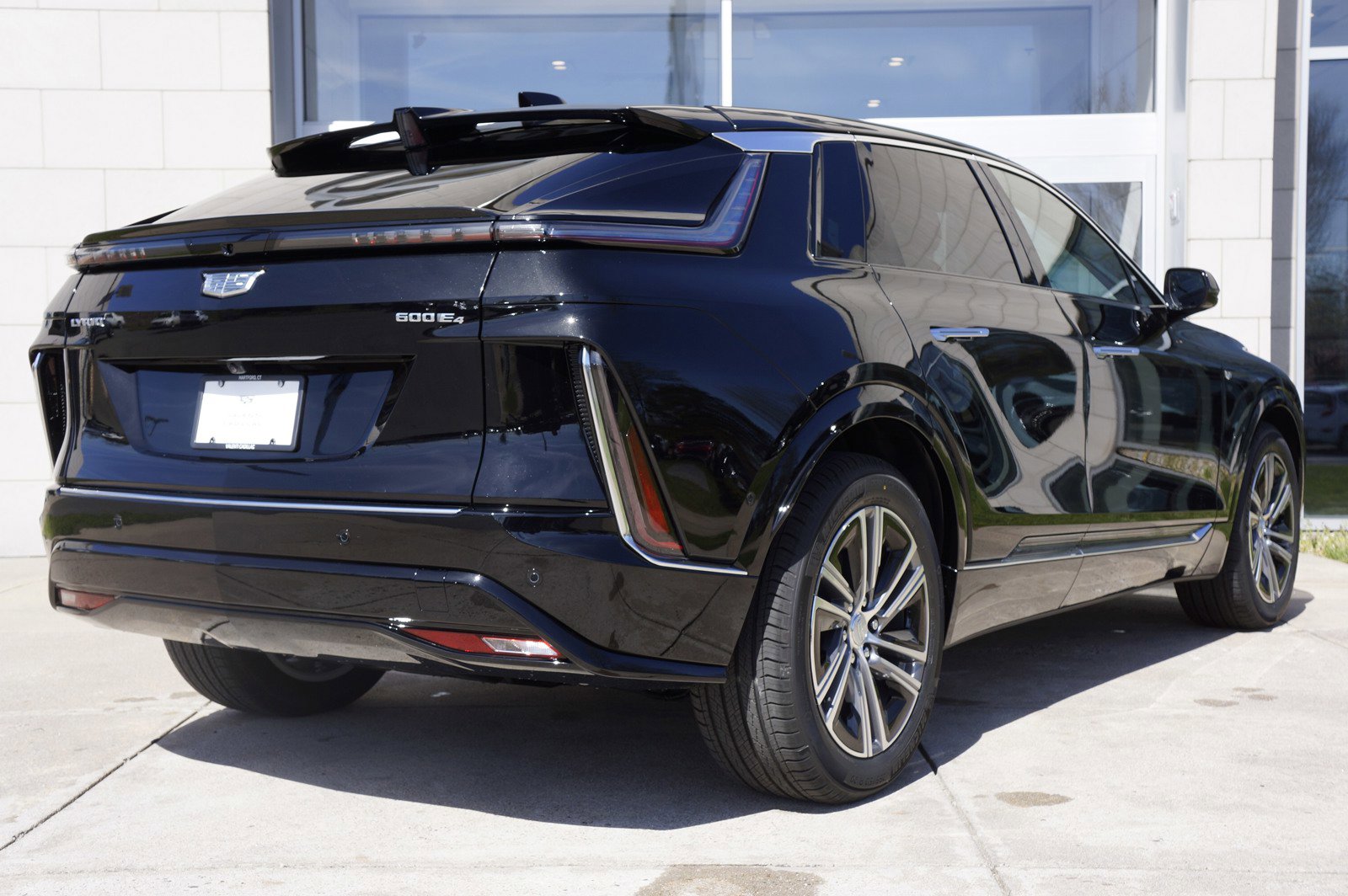 New 2024 Cadillac Lyriq Luxury image 4