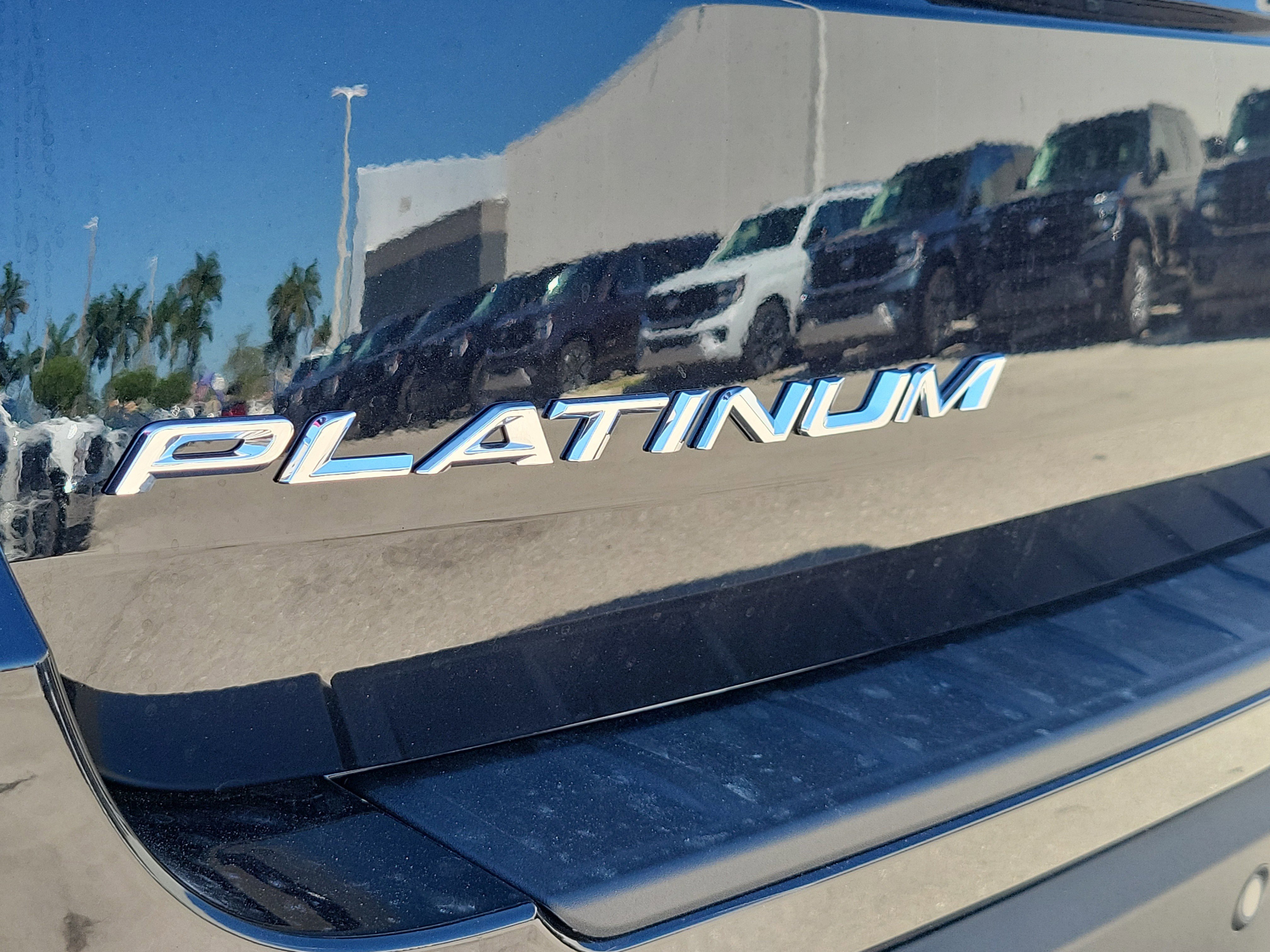 New 2026 Ford Explorer Platinum RWD image 8