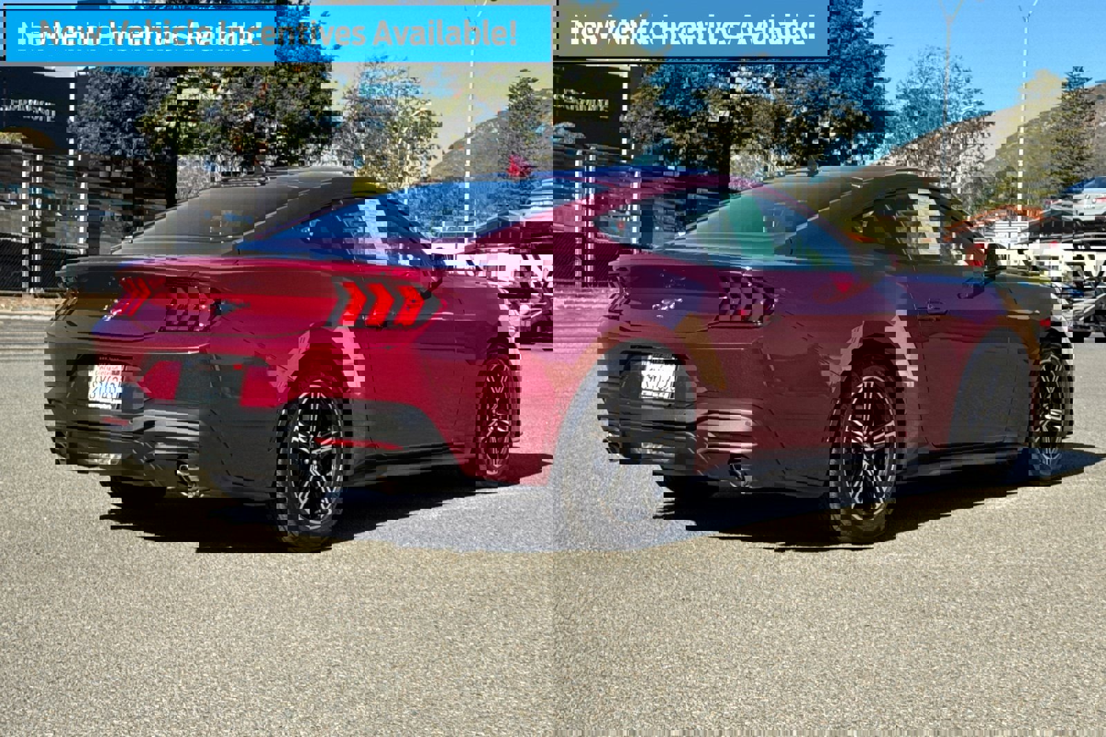 Used 2025 Ford Mustang Coupe image 4