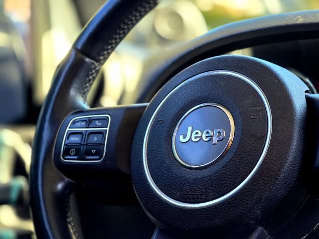 Used 2013 Jeep Wrangler Sport AWD/4WD image 16
