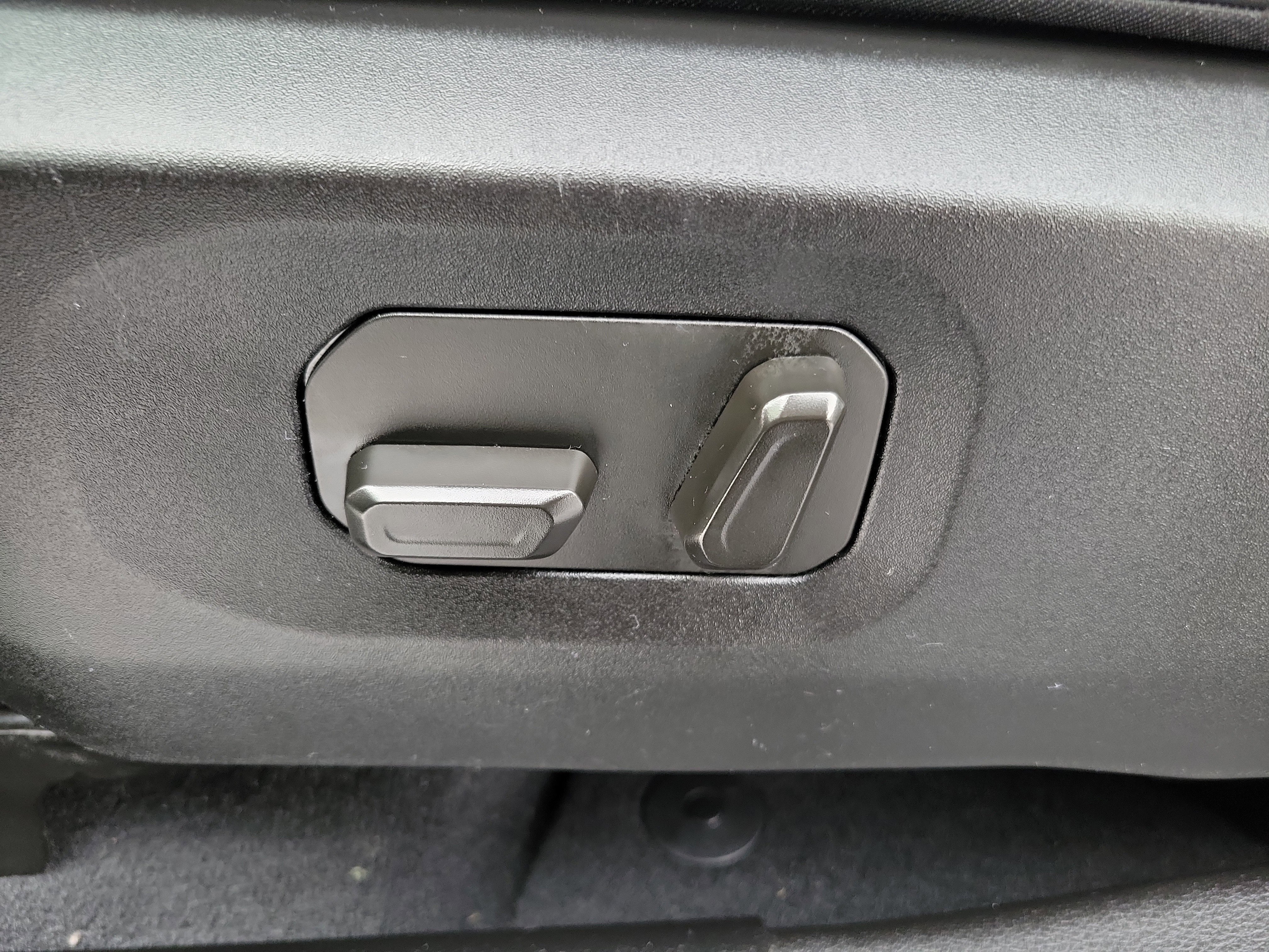 Used 2024 Jeep Wrangler Unlimited Rubicon image 25