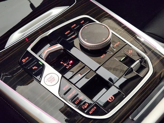 Used 2025 BMW X7 xDrive40i AWD/4WD image 20