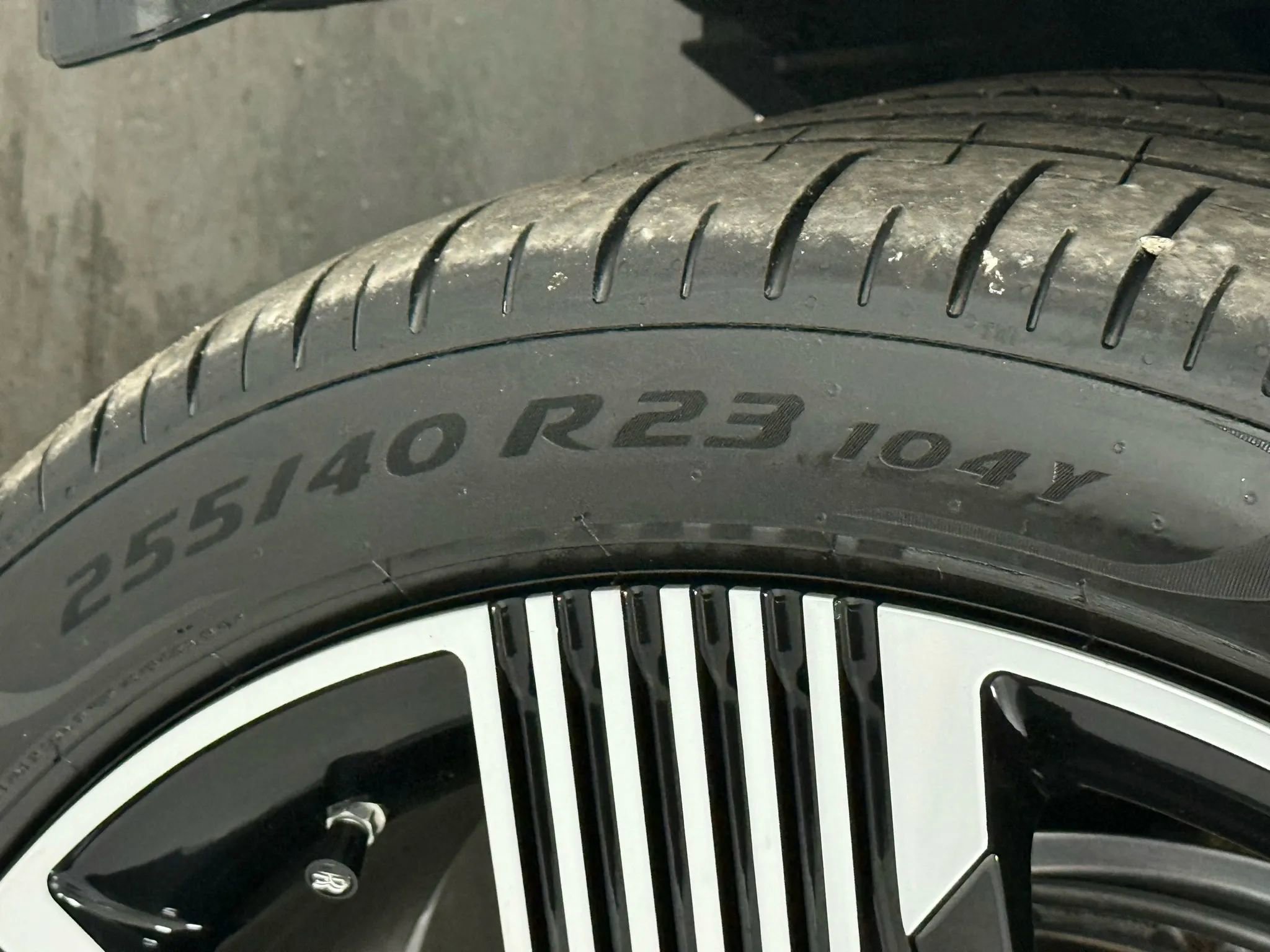 Used 2025 Rolls-Royce Spectre image 52