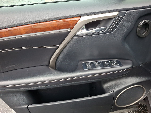 Used 2018 Lexus RX 350L FWD image 12