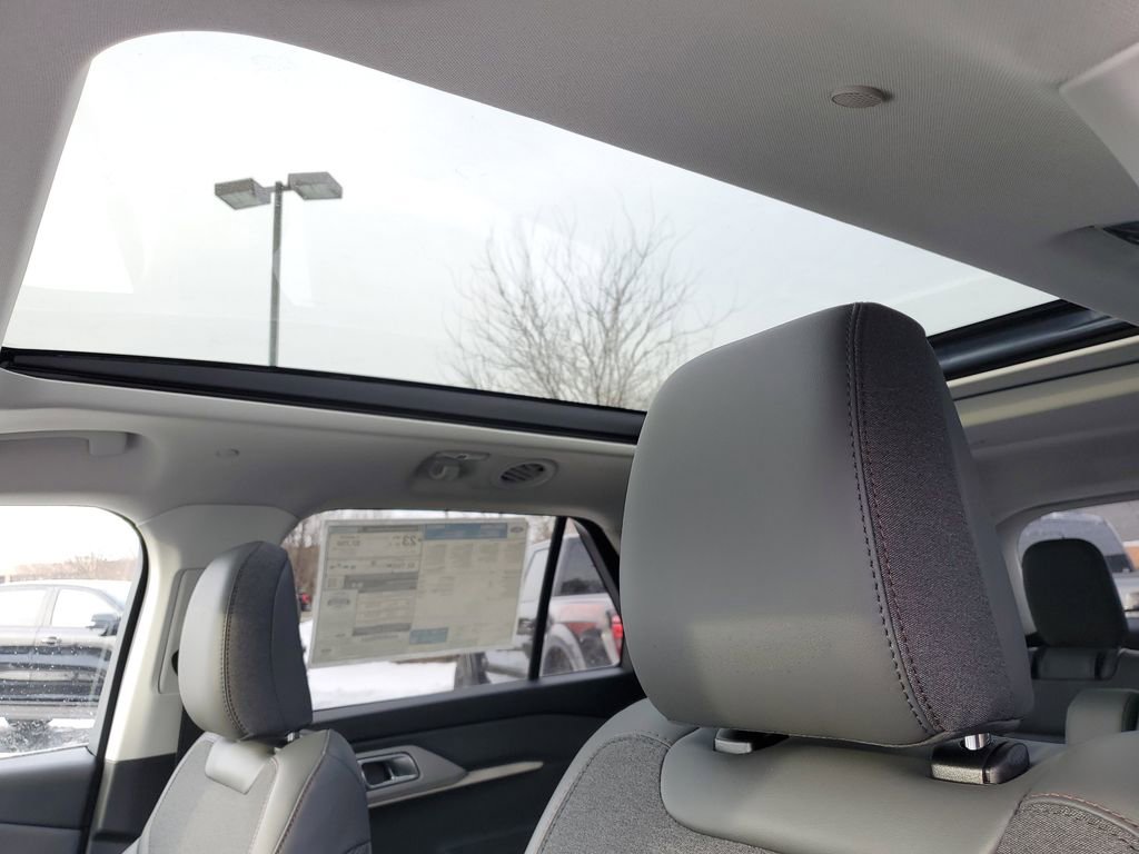 New 2026 Ford Explorer Active w/ Active Comfort Package image 8