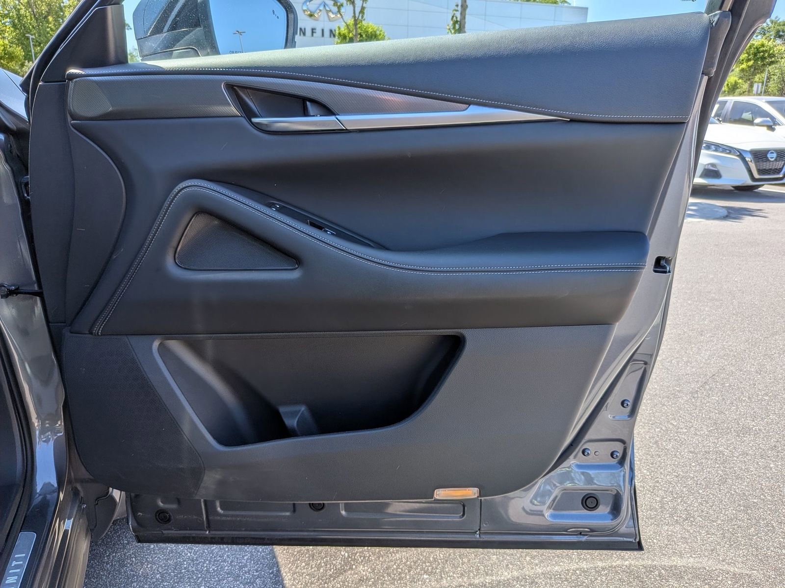 Used 2023 INFINITI QX60 Luxe image 37