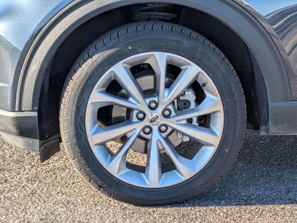 Used 2023 Ford Explorer Platinum w/ Technology Package image 11