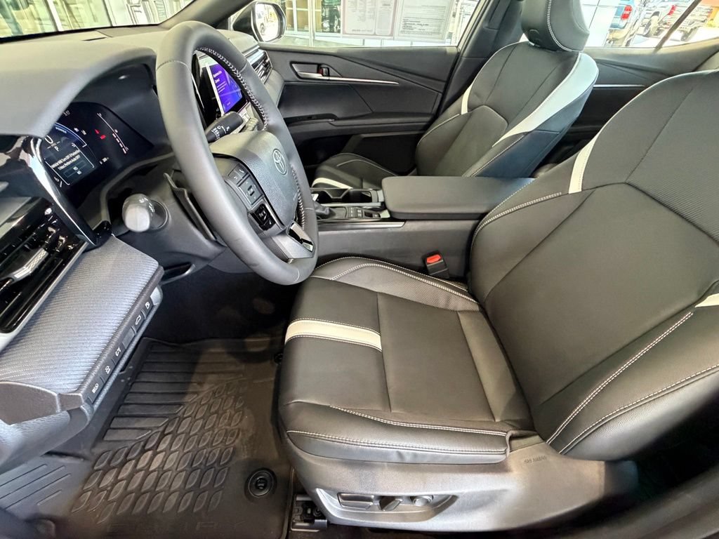 Certified 2026 Toyota Camry SE w/ Convenience Package FWD image 21