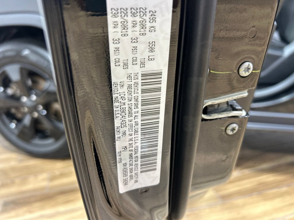 Certified 2019 Jeep Cherokee Latitude Plus AWD/4WD image 5