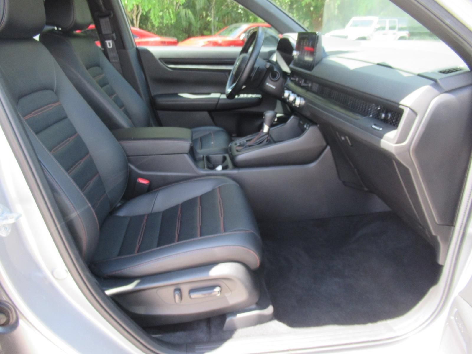 Used 2025 Honda CR-V Sport-L image 10