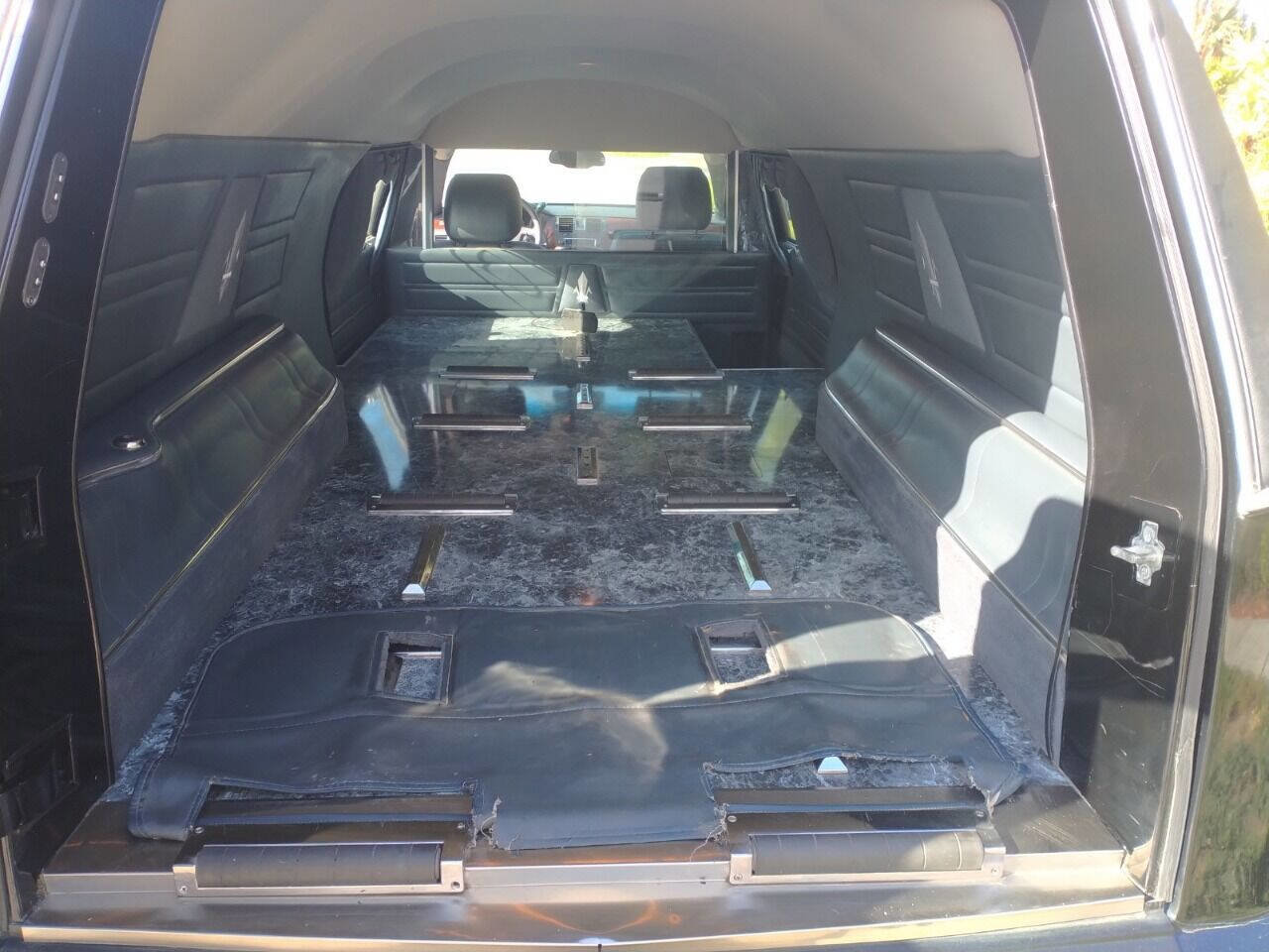 Used 2009 Cadillac DTS Hearse FWD image 5