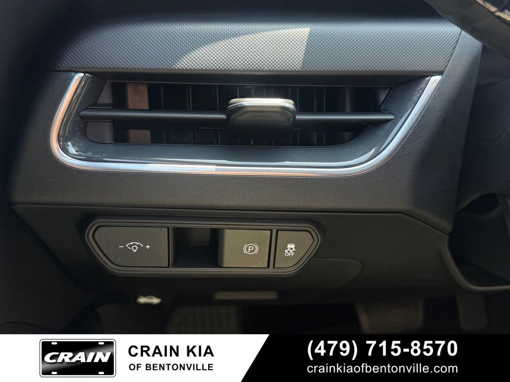 Certified 2025 Kia K4 EX FWD image 12