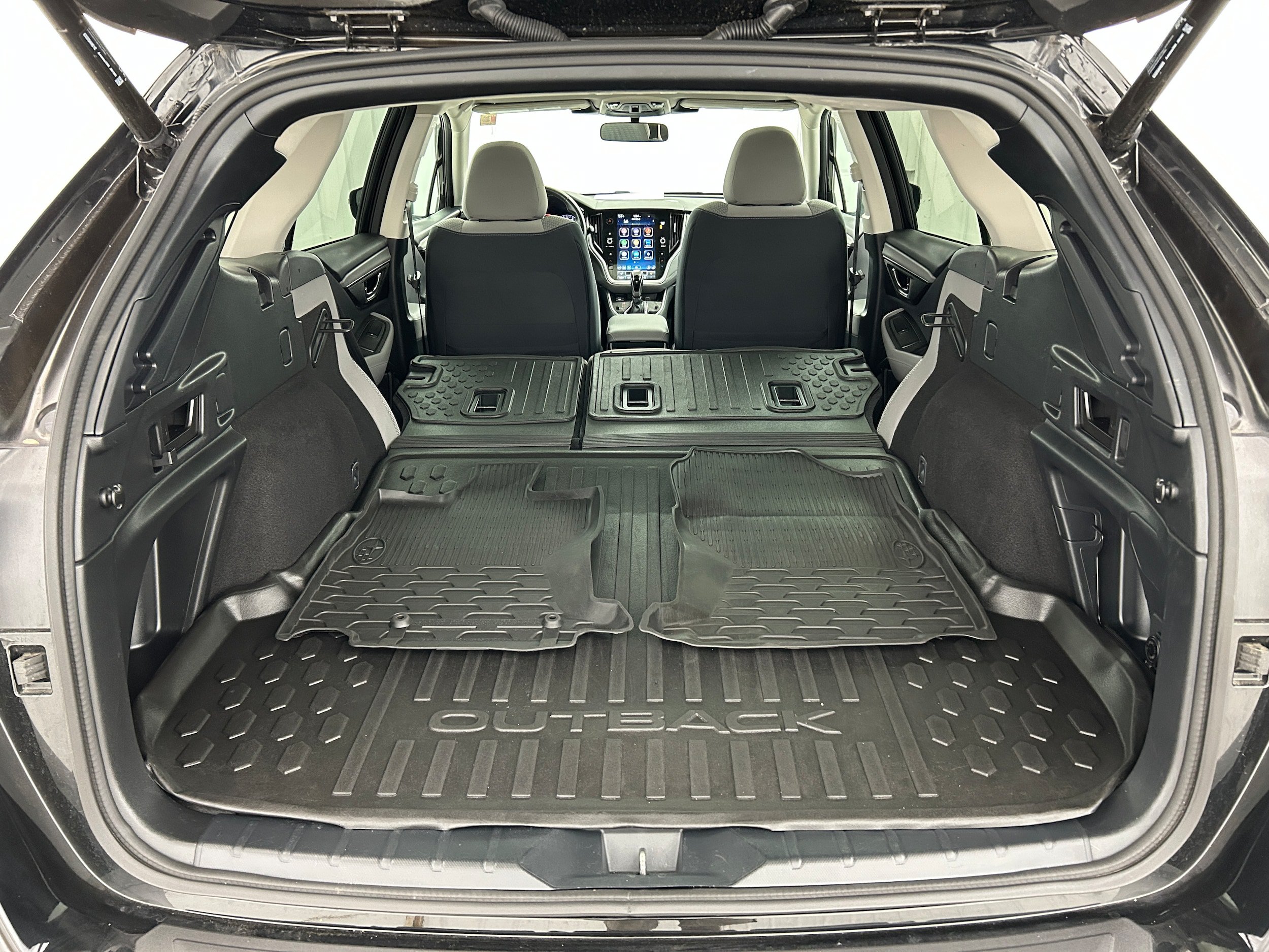 Used 2023 Subaru Outback Premium AWD/4WD image 34