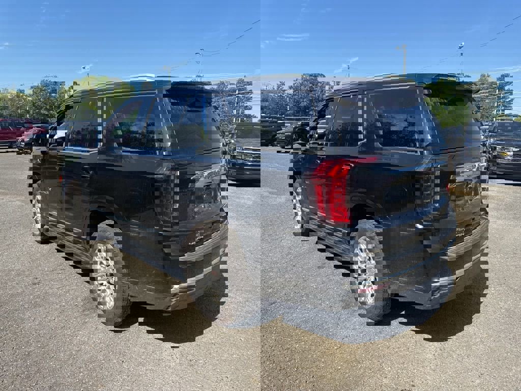 Certified 2023 GMC Yukon SLT w/ SLT Premium Package image 5