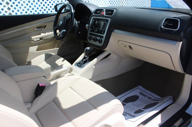 Used 2015 Volkswagen Eos Komfort image 6